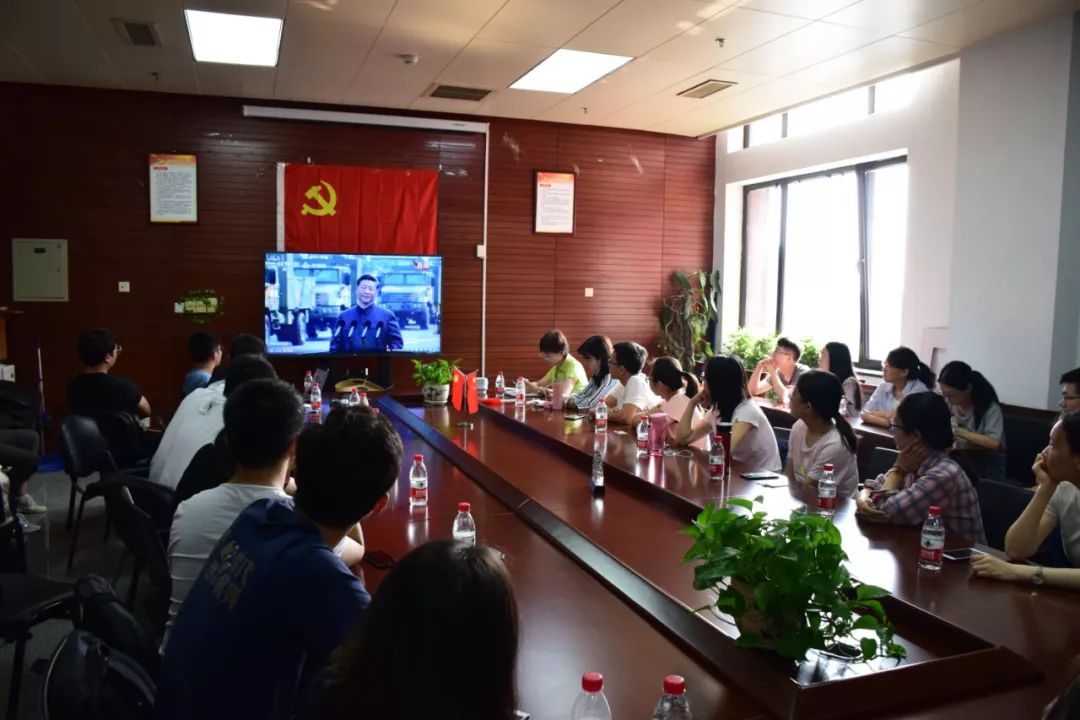 2d5dd39309714e42bab09d65d4cdb5fd.png 2d5dd39309714e42bab09d65d4cdb5fd.png