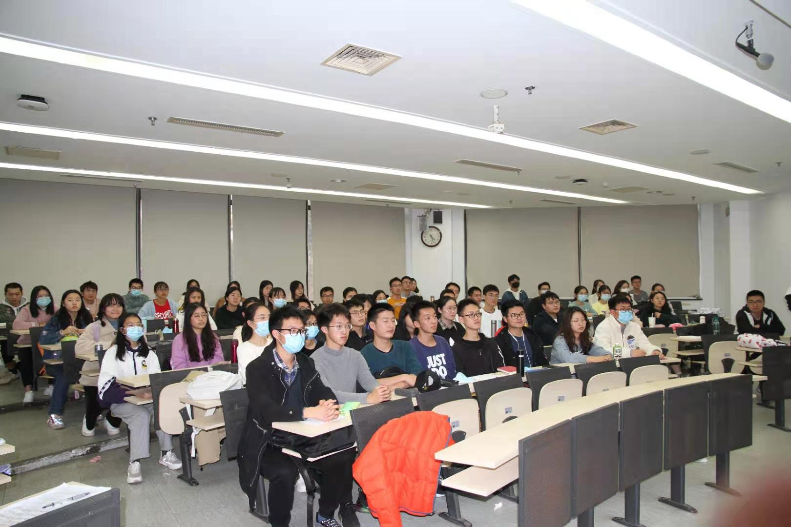 81e41b1025264f2c82c098947f06e147.jpg 81e41b1025264f2c82c098947f06e147.jpg